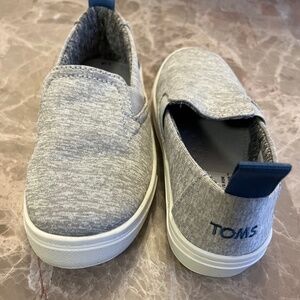 TOMS, kids size 12